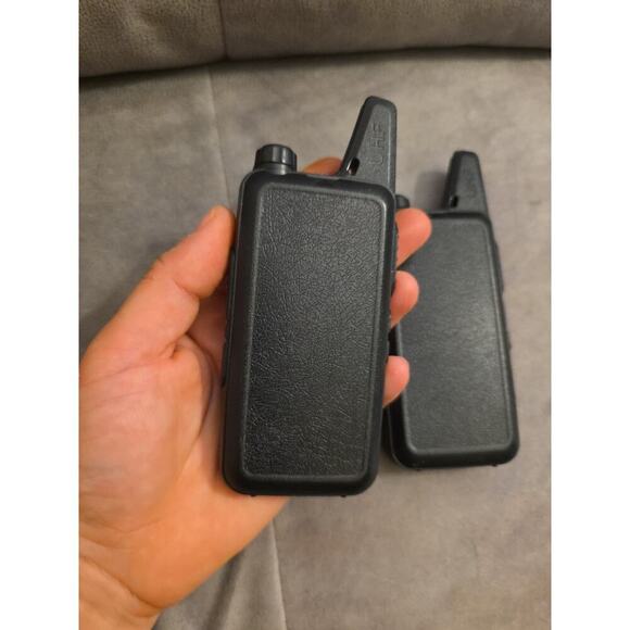 Retevis RETC 15- RT22 Two-Way UHF Hand-Held Mobile Radio Walkie-Talkie Used - Picture 6 of 12